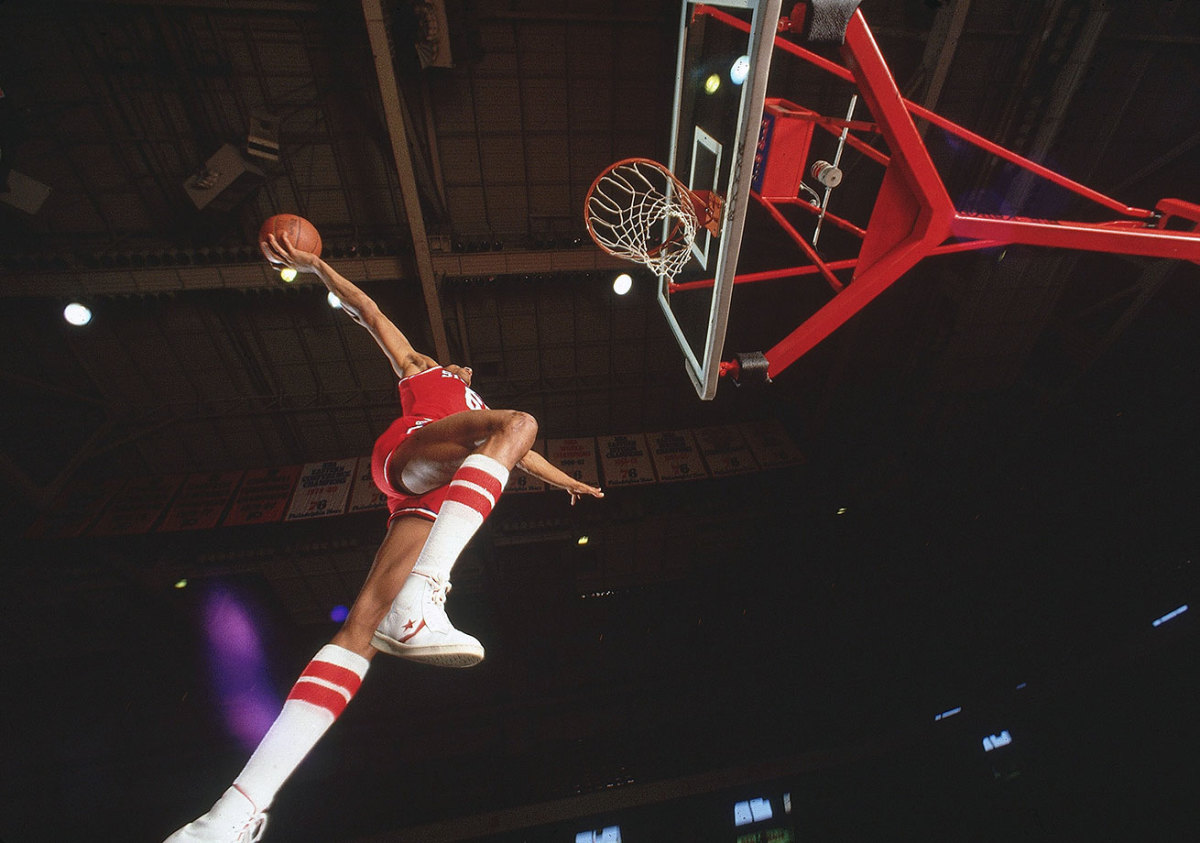 1981-Julius-Erving-001310564.jpg